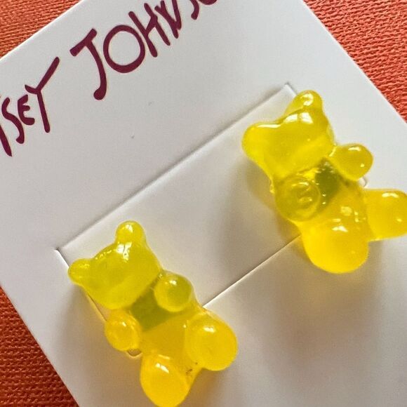 💛 Betsey Johnson lemon yellow gummy bear stud earrings 💛 - Picture 2 of 5